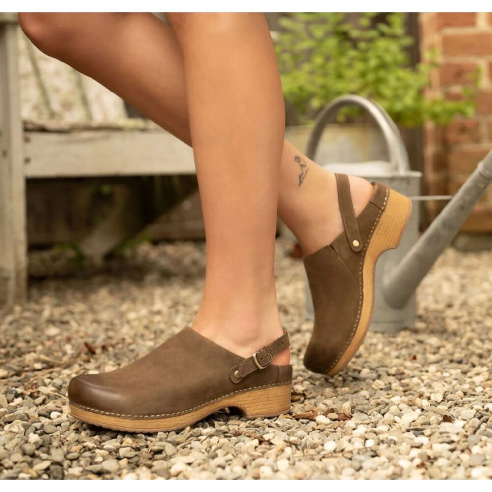 Dansko Berry Backless Clog Mushroom Burnished Nubuck Women’s 7.5 (38) - Picture 3 of 10